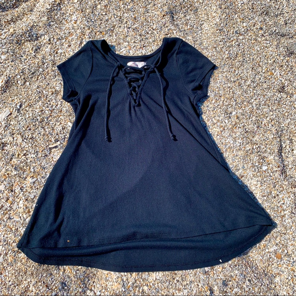 🐚 Navy Hollister Ribbed Lace-up T Shirt 🐚